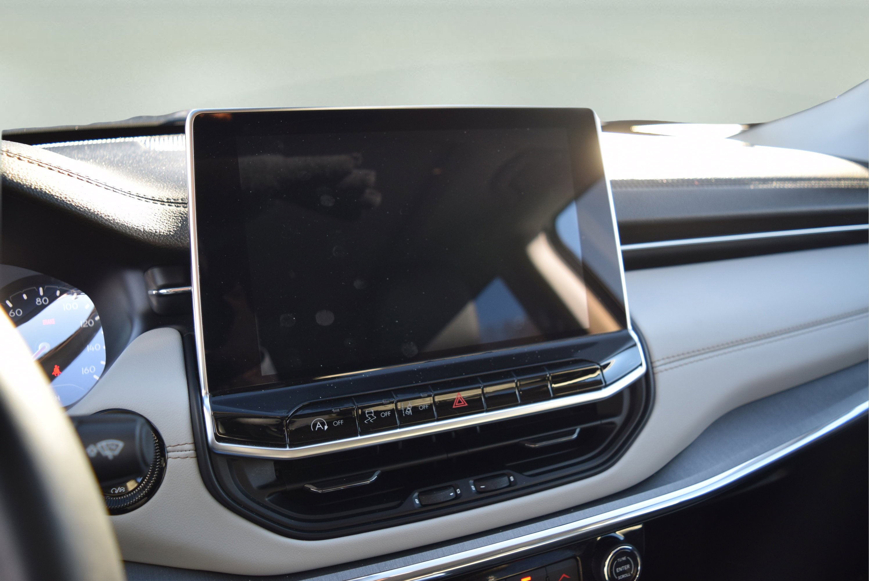 Used 2022 Jeep Compass Limited w/ Sun and Sound Group image 11