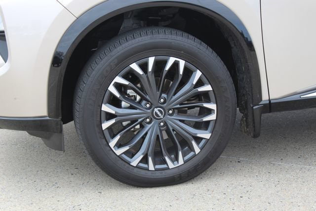 Used 2026 Nissan Rogue Platinum w/ Platinum Premium Package AWD/4WD image 9
