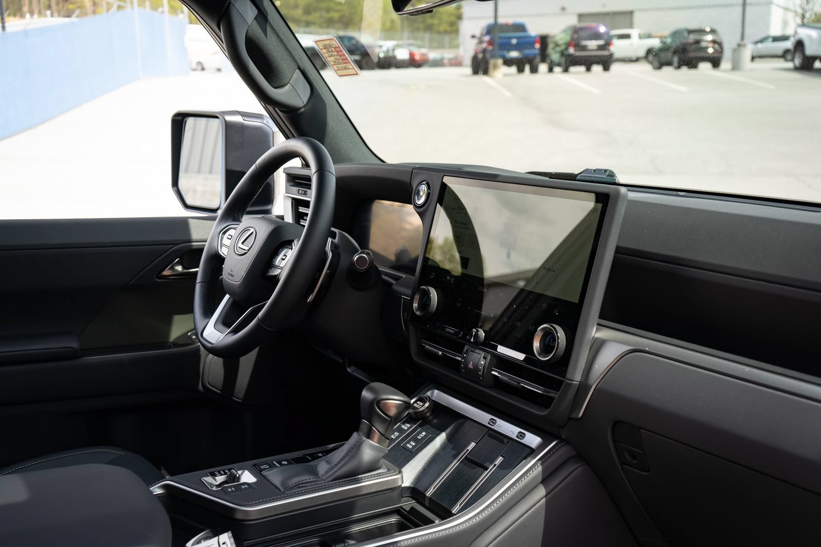 Used 2025 Lexus GX 550 AWD/4WD image 35