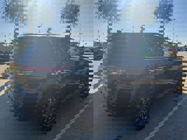 Used 2023 Nissan Pathfinder S image 27