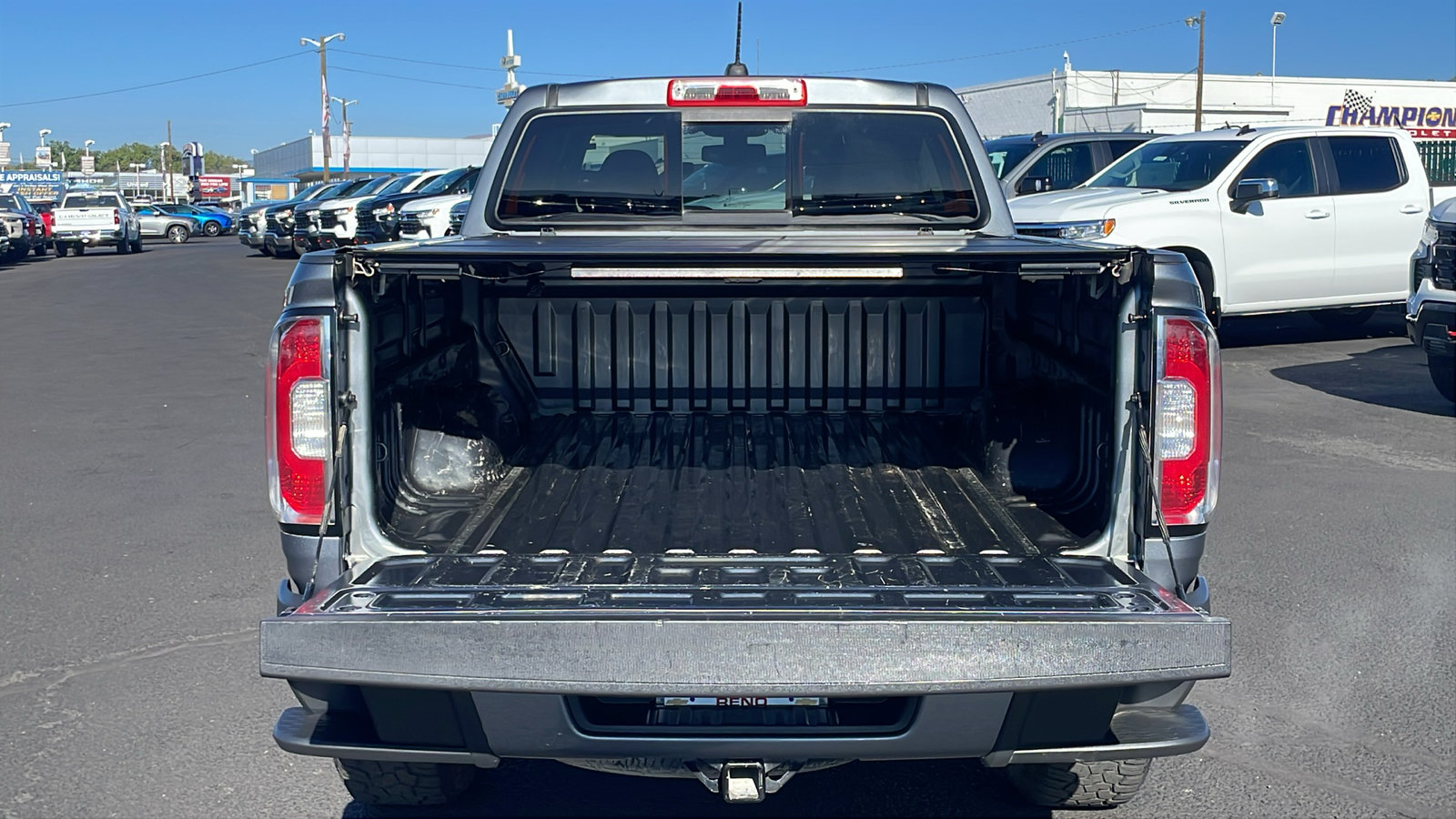Used 2022 GMC Canyon AT4 AWD/4WD image 11