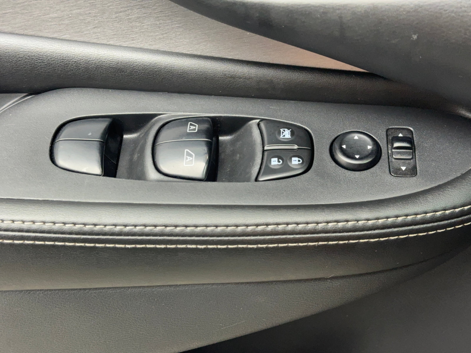 Used 2019 Nissan Murano S AWD/4WD image 22