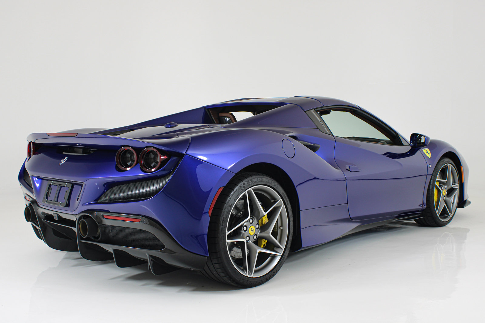 Certified 2023 Ferrari F8 Tributo RWD image 11