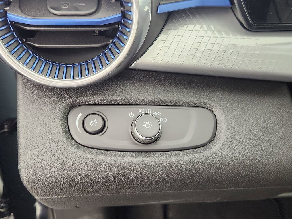 New 2026 Chevrolet Trax LT w/ Driver Confidence Package image 28