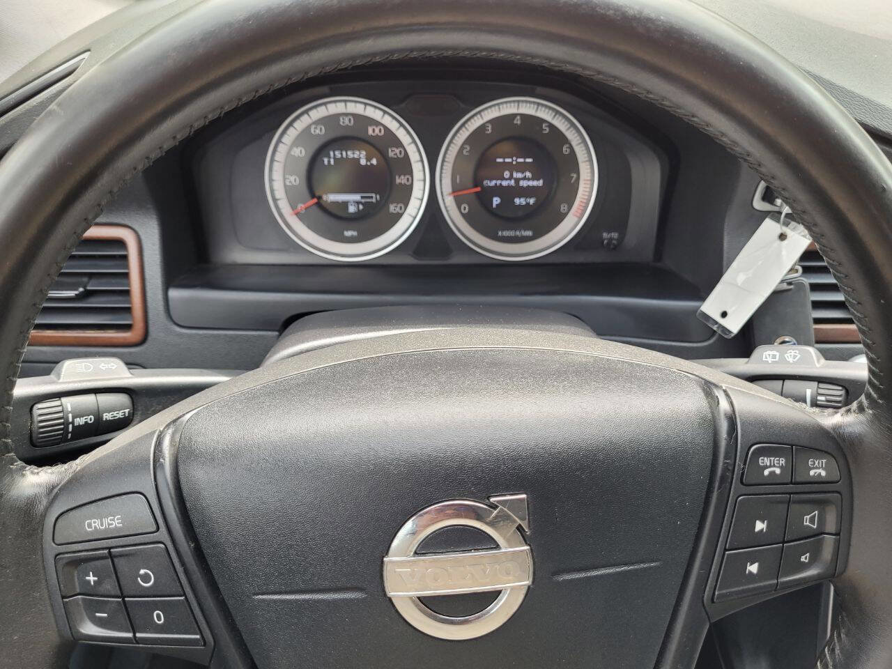 Used 2011 Volvo XC70 3.2 image 9