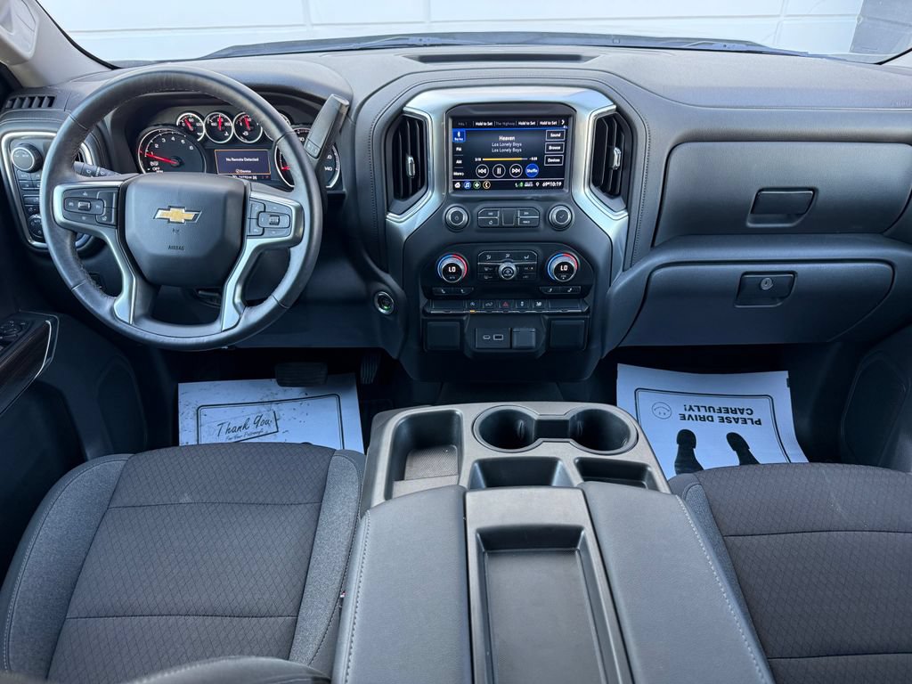 Used 2022 Chevrolet Silverado 1500 LT w/ Bed Protection Package AWD/4WD image 9