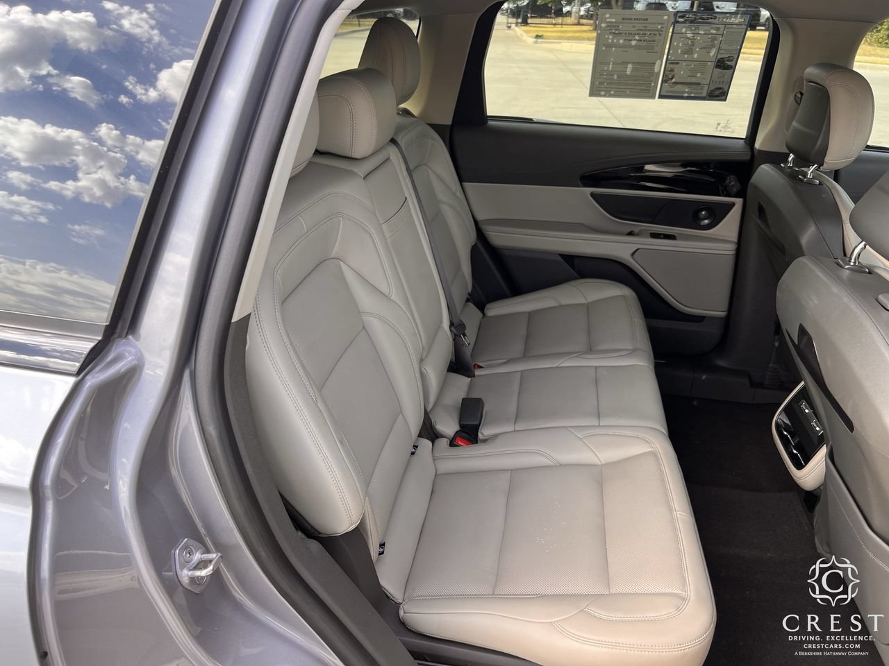 Used 2024 Lincoln Nautilus Premier w/ Equipment Group 102A AWD/4WD image 29