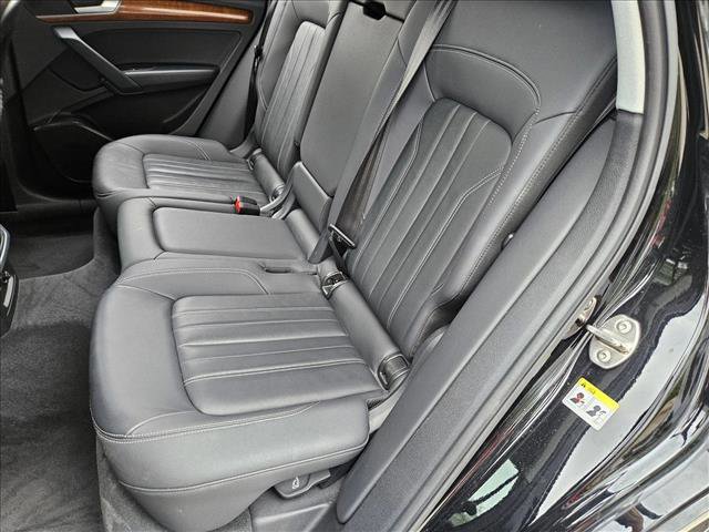 Used 2022 Audi Q5 2.0T Premium w/ Convenience Package image 17