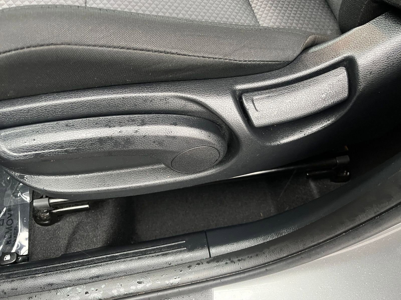 Used 2025 Kia Soul LX w/ LX Technology Package FWD image 22