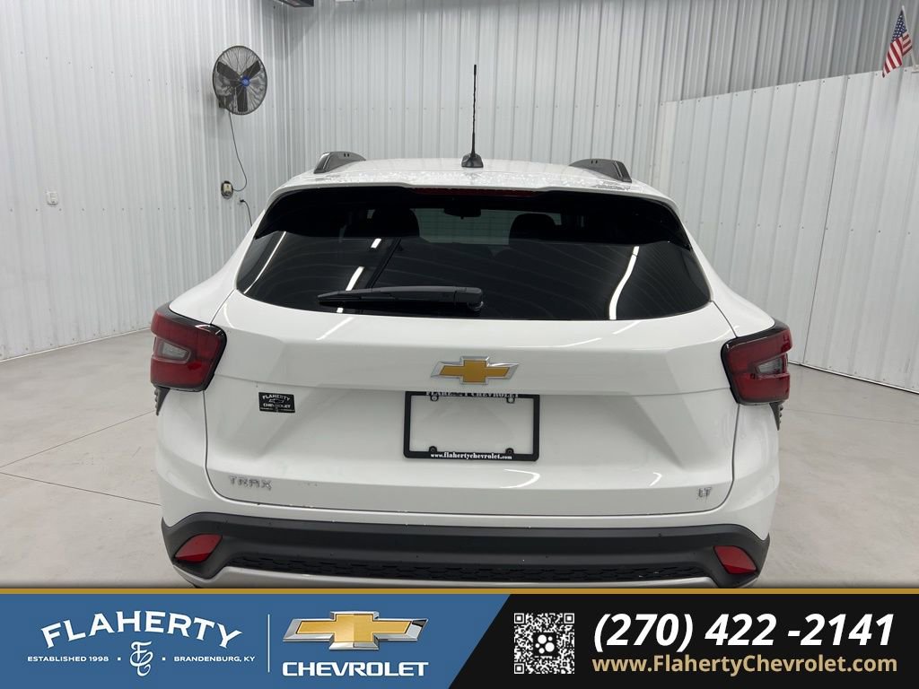 New 2026 Chevrolet Trax LT image 4