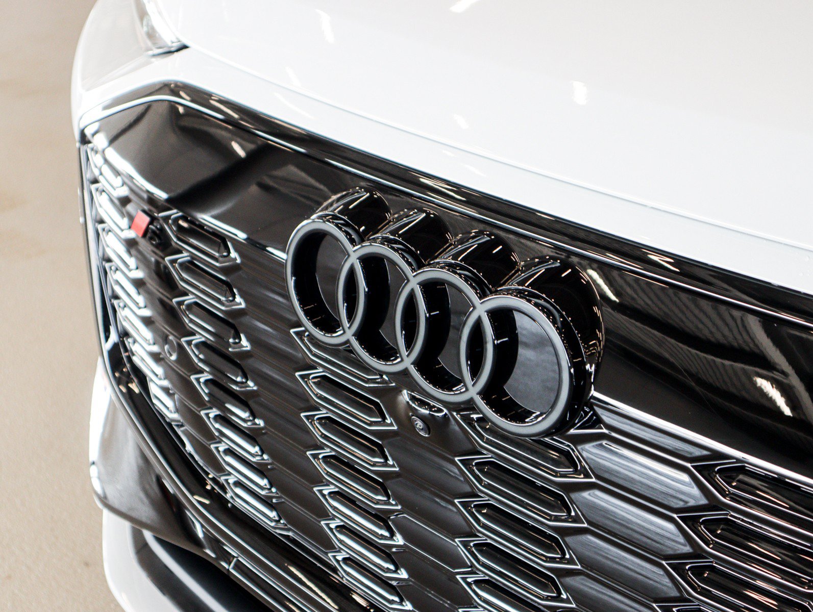 New 2027 Audi SQ6 e-tron Premium Plus AWD/4WD image 28