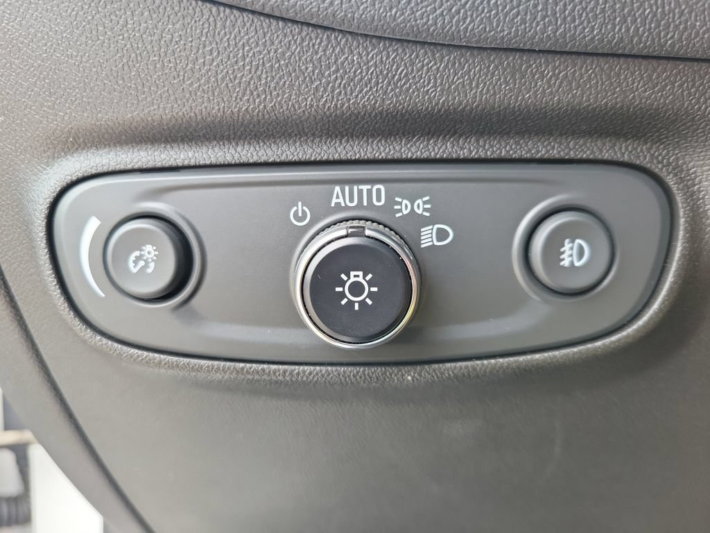 Used 2022 Chevrolet Equinox Premier AWD/4WD image 23