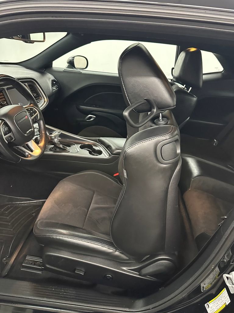 Used 2018 Dodge Challenger SXT Plus image 26