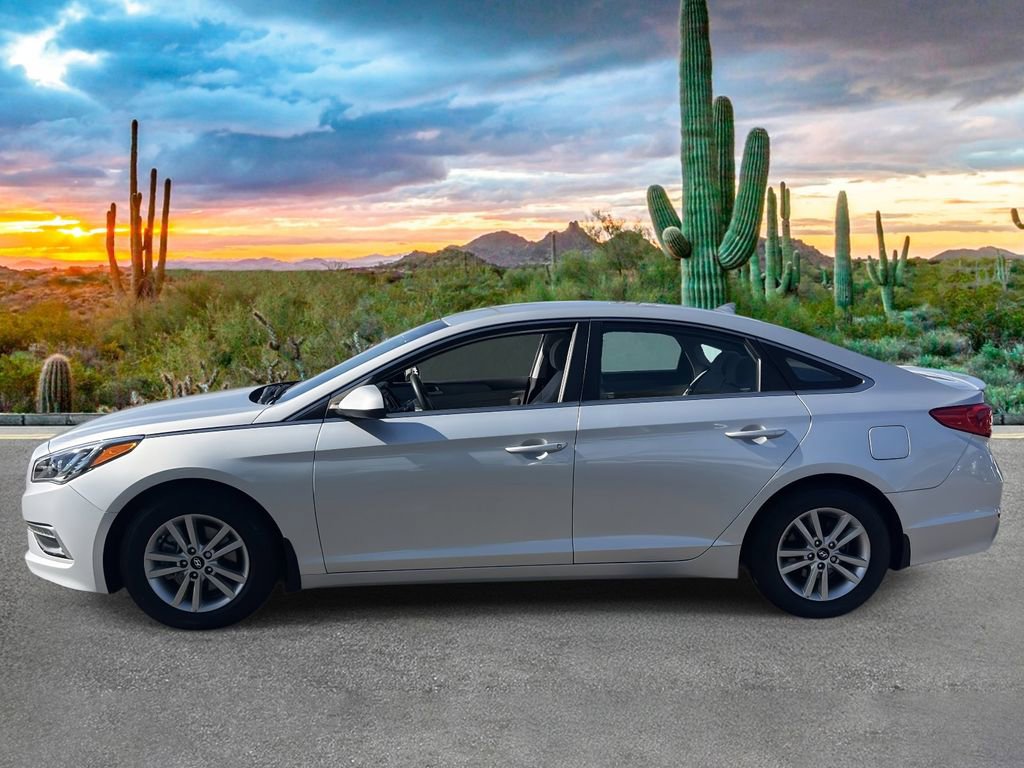 Used 2015 Hyundai Sonata SE w/ Option Group 09 image 6