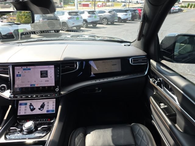 Used 2025 Jeep Grand Wagoneer L Series III w/ Rear Seat Video Group 1 AWD/4WD image 55