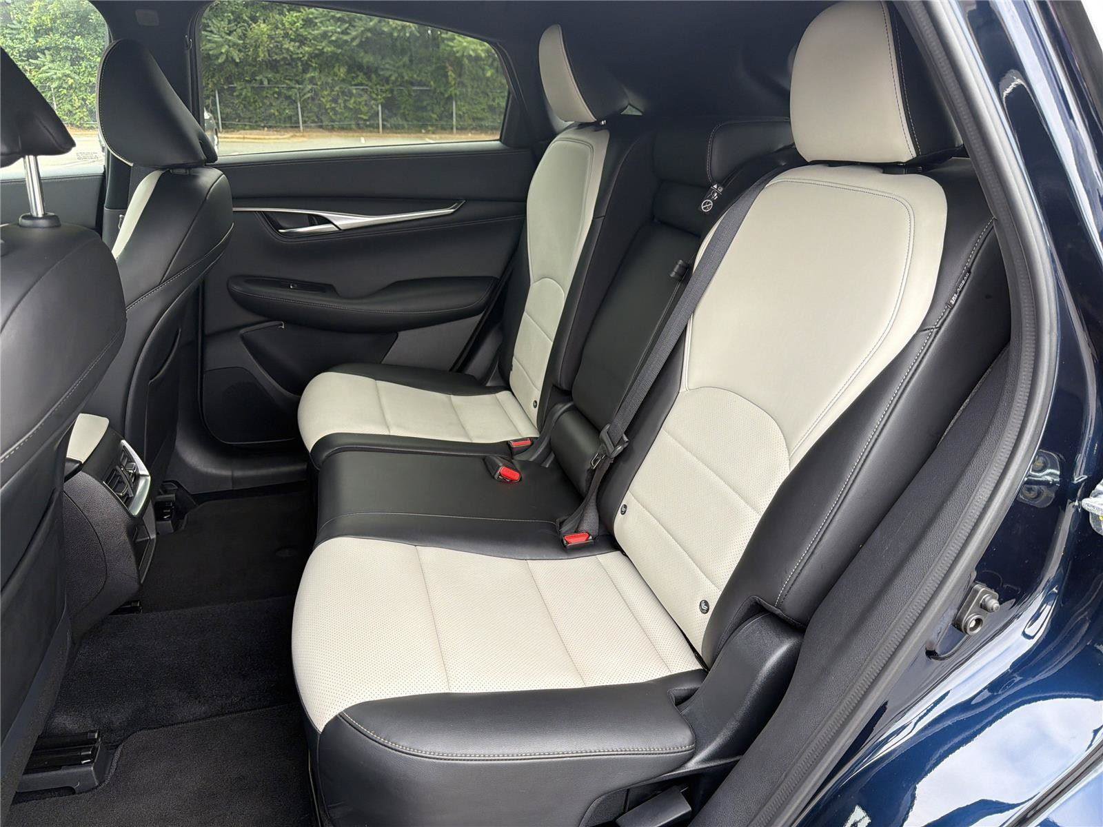 Used 2025 INFINITI QX55 Luxe w/ Cargo Package AWD/4WD image 27