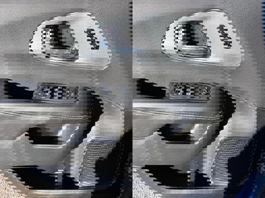 New 2026 Chrysler Pacifica Limited w/ S Appearance Package image 22