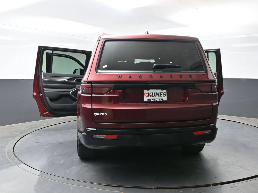 Used 2024 Jeep Wagoneer Series II AWD/4WD image 58
