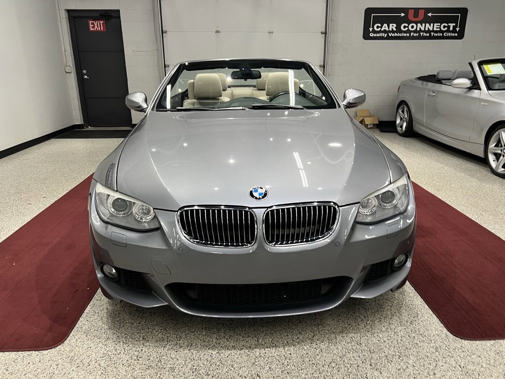 Used 2013 BMW 335i Convertible image 8