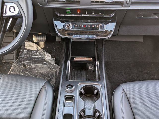 New 2026 Lincoln Corsair Premiere image 17