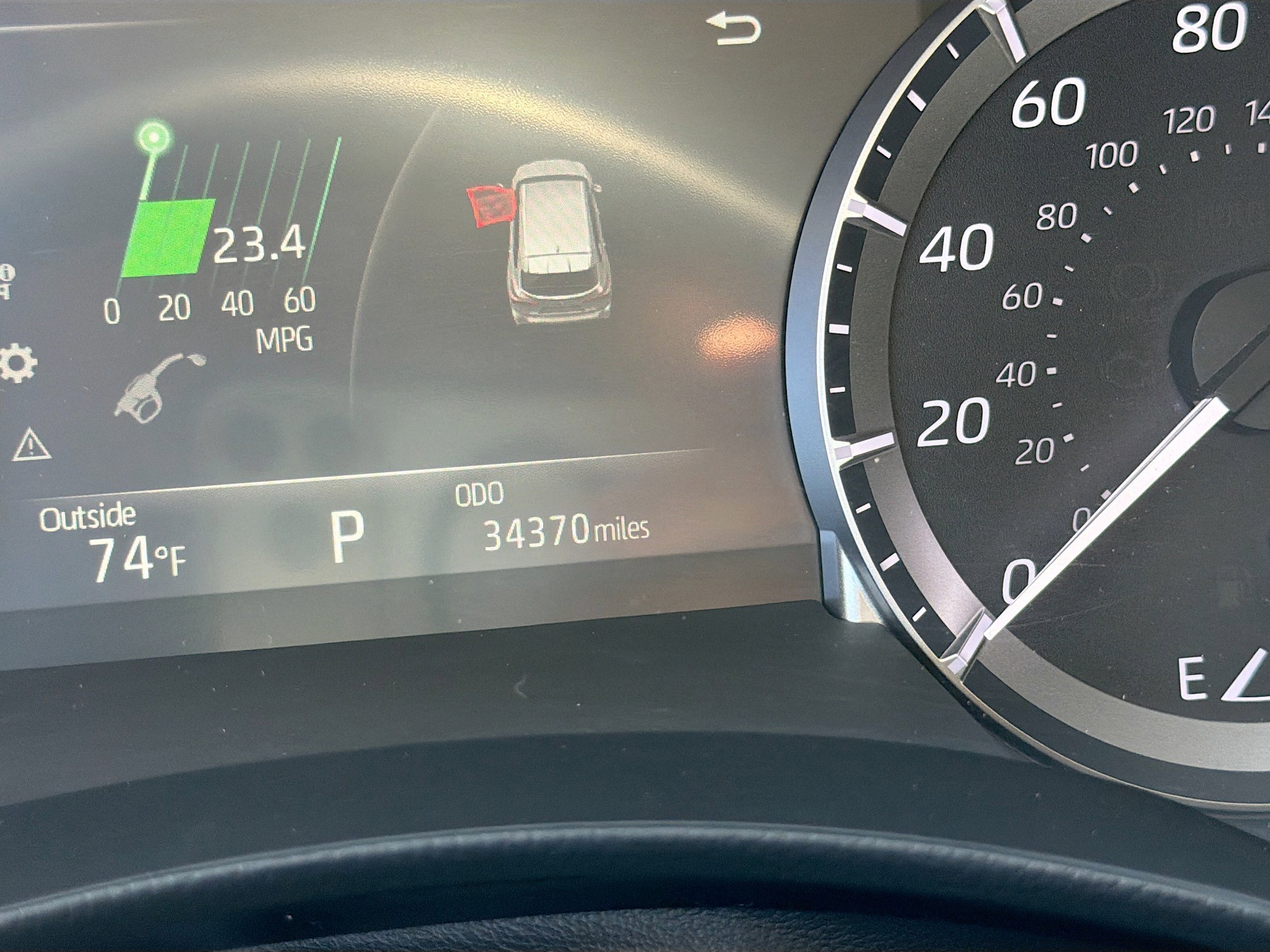 Used 2024 Toyota Highlander LE image 40