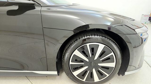 Used 2025 Lucid Air Pure RWD image 21