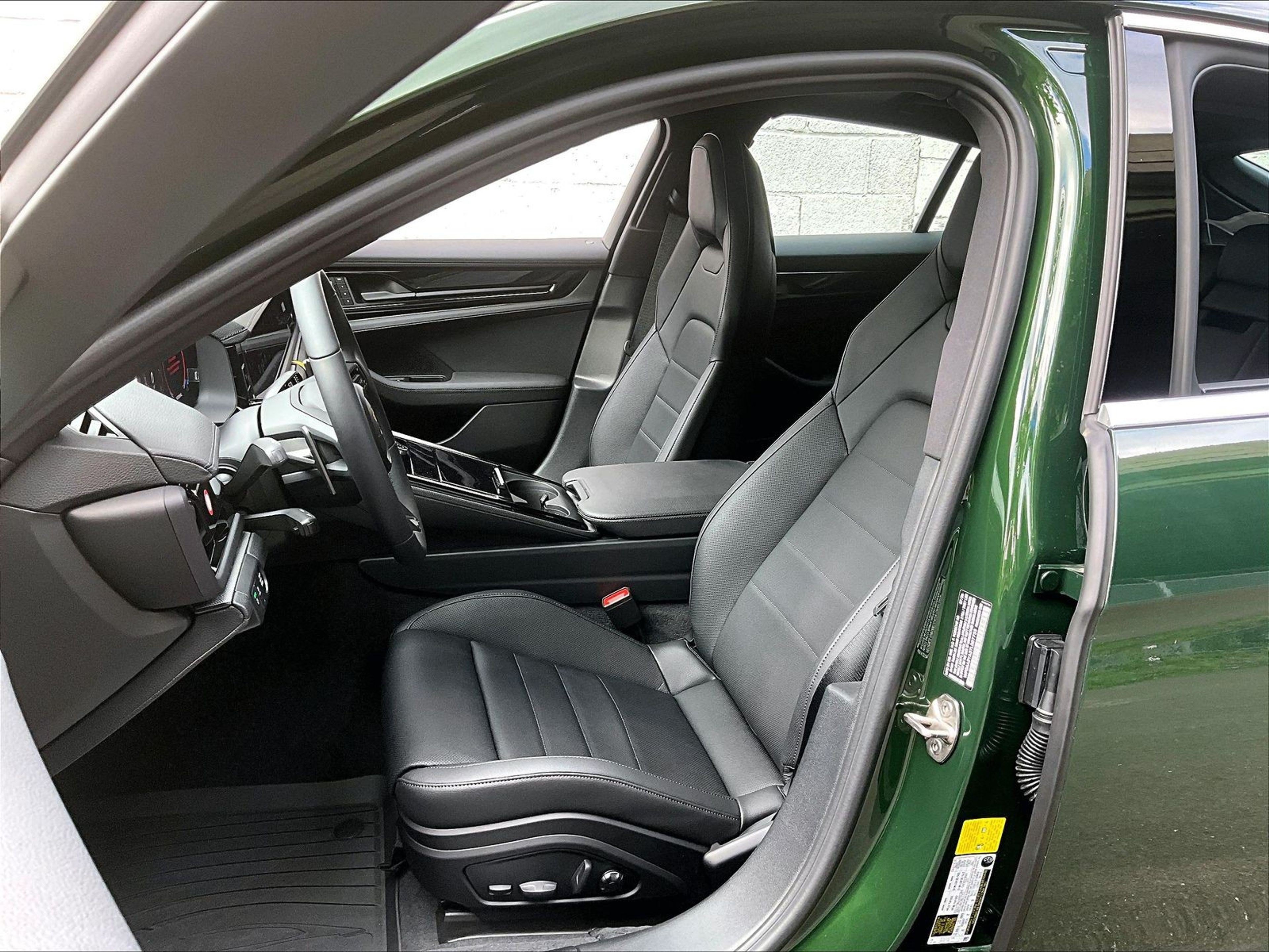 New 2026 Porsche Panamera 4 AWD/4WD image 5