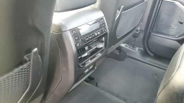 Used 2022 Jeep Grand Cherokee Overland w/ Advanced Protech Group III image 29