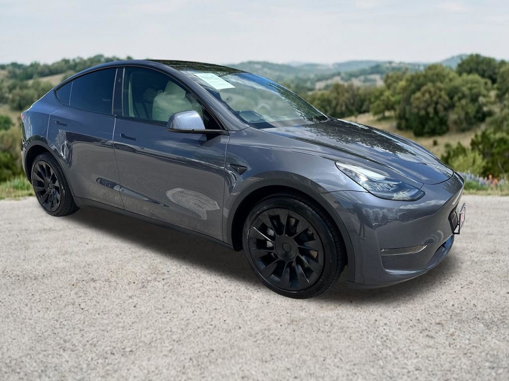 Used 2023 Tesla Model Y Long Range AWD/4WD image 1