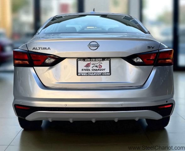 Used 2024 Nissan Altima 2.5 SV image 4