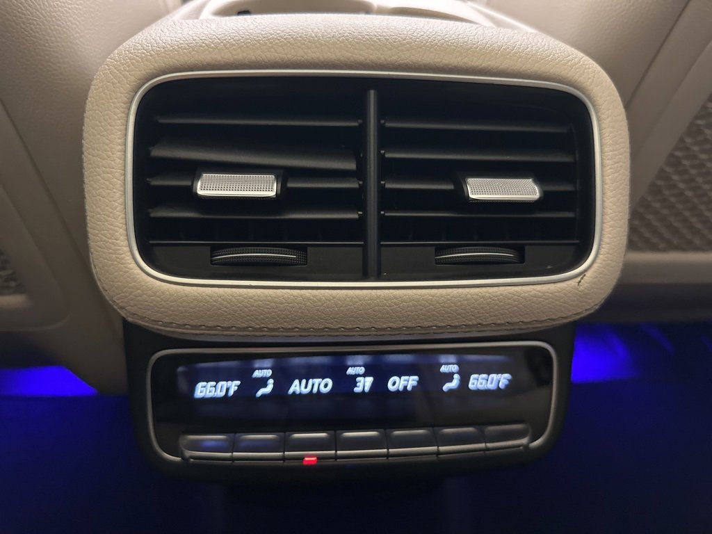 Used 2022 Mercedes-Benz GLS 450 4MATIC image 23