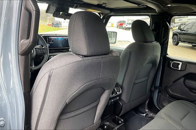 Used 2024 Jeep Wrangler Willys image 36