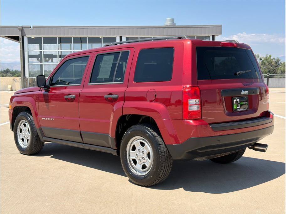 Used 2014 Jeep Patriot Sport FWD image 6
