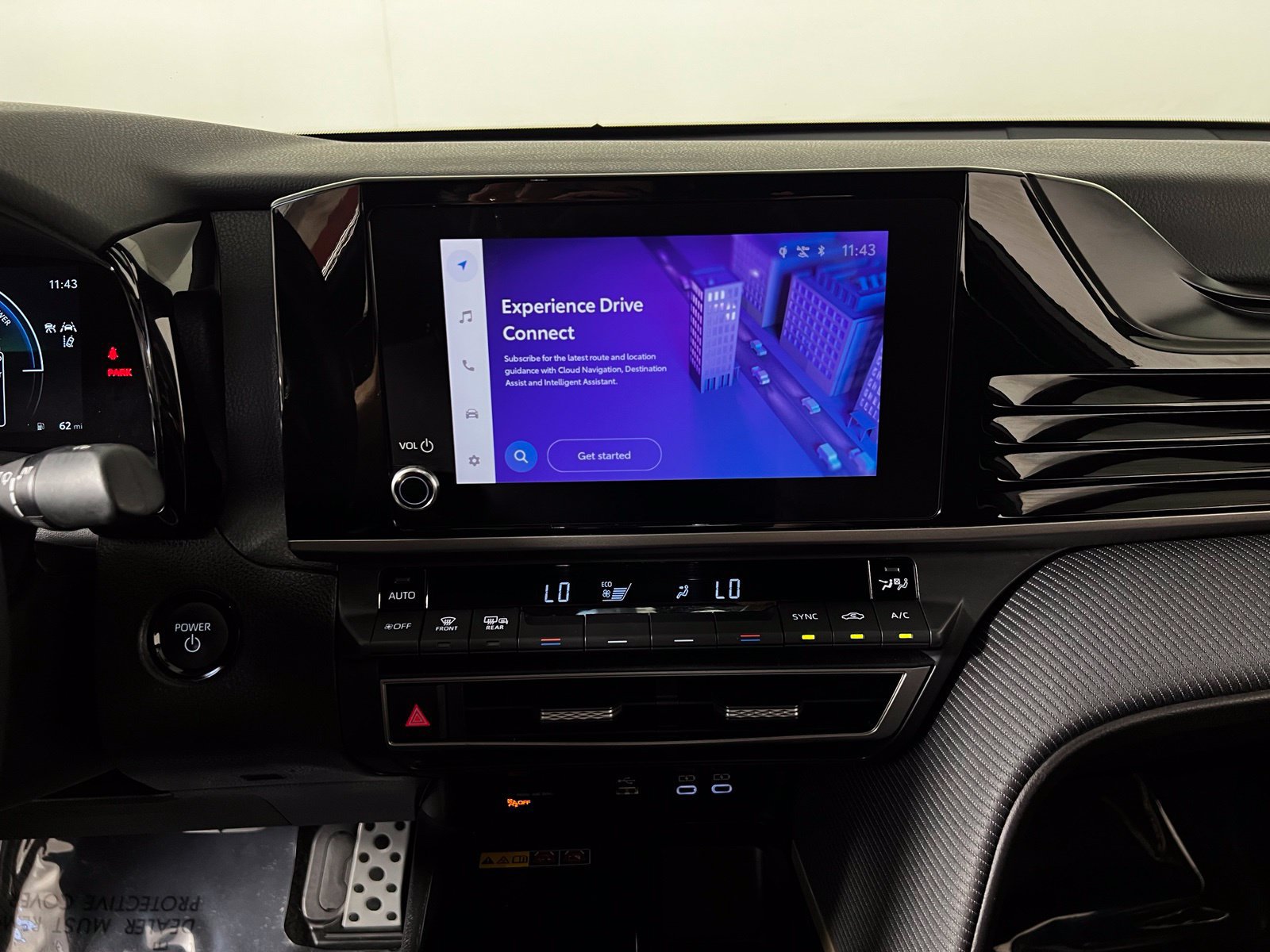 Certified 2025 Toyota Camry SE FWD image 18