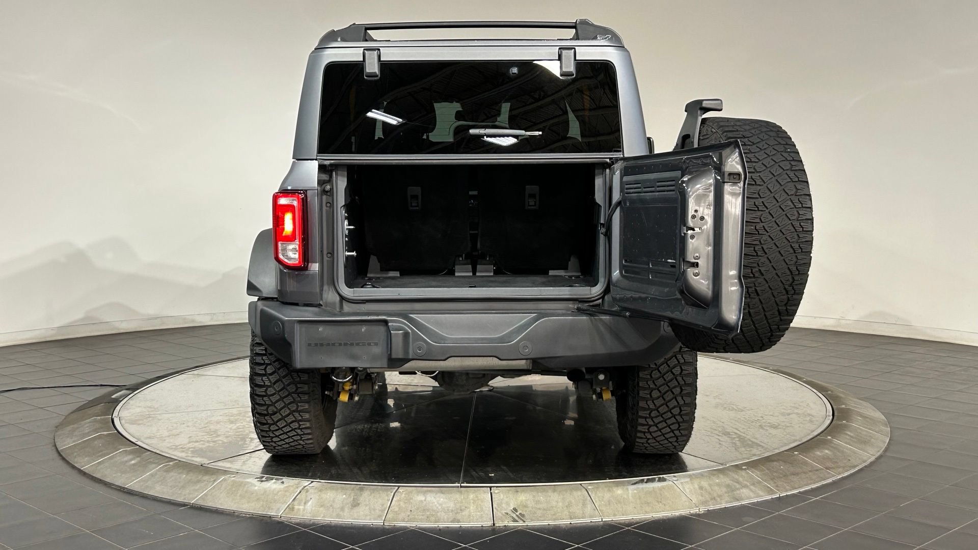 Used 2021 Ford Bronco Big Bend w/ Sasquatch Package AWD/4WD image 25