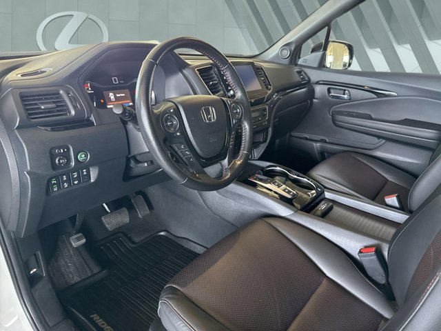 Used 2023 Honda Ridgeline Black Edition image 11