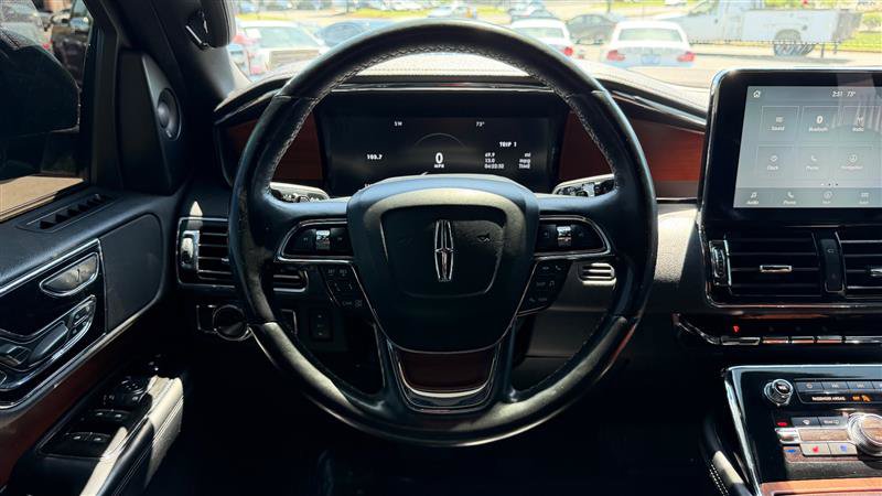 Used 2020 Lincoln Navigator Reserve AWD/4WD image 30