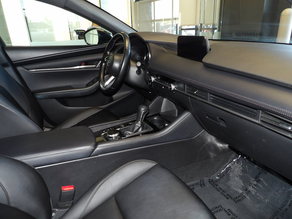 Certified 2025 MAZDA MAZDA3 s Sport FWD image 13