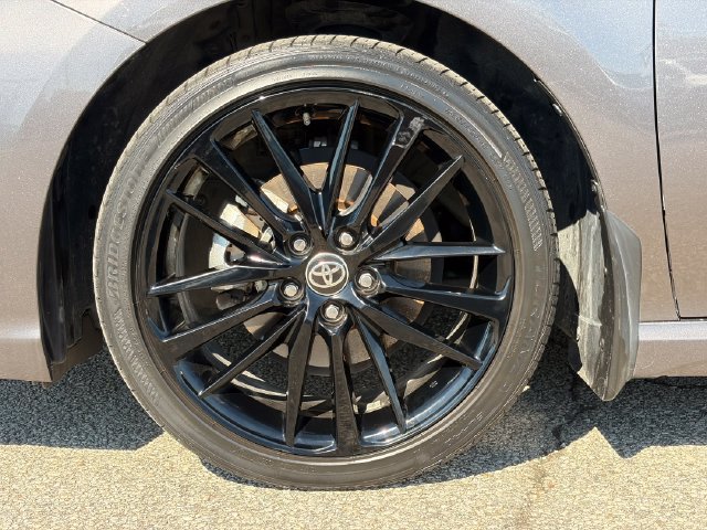 Used 2023 Toyota Camry XSE w/ Cold Weather Package FWD image 9
