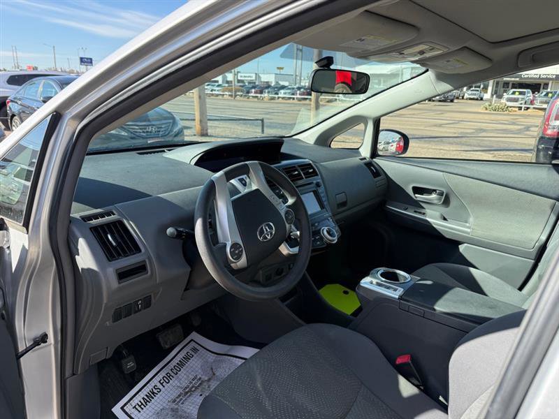 Used 2014 Toyota Prius V Three FWD image 8
