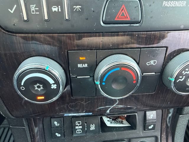 Used 2017 Chevrolet Traverse LT FWD image 12