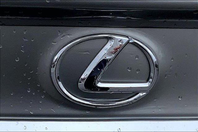 Used 2017 Lexus ES 350 w/ Luxury Package FWD image 31