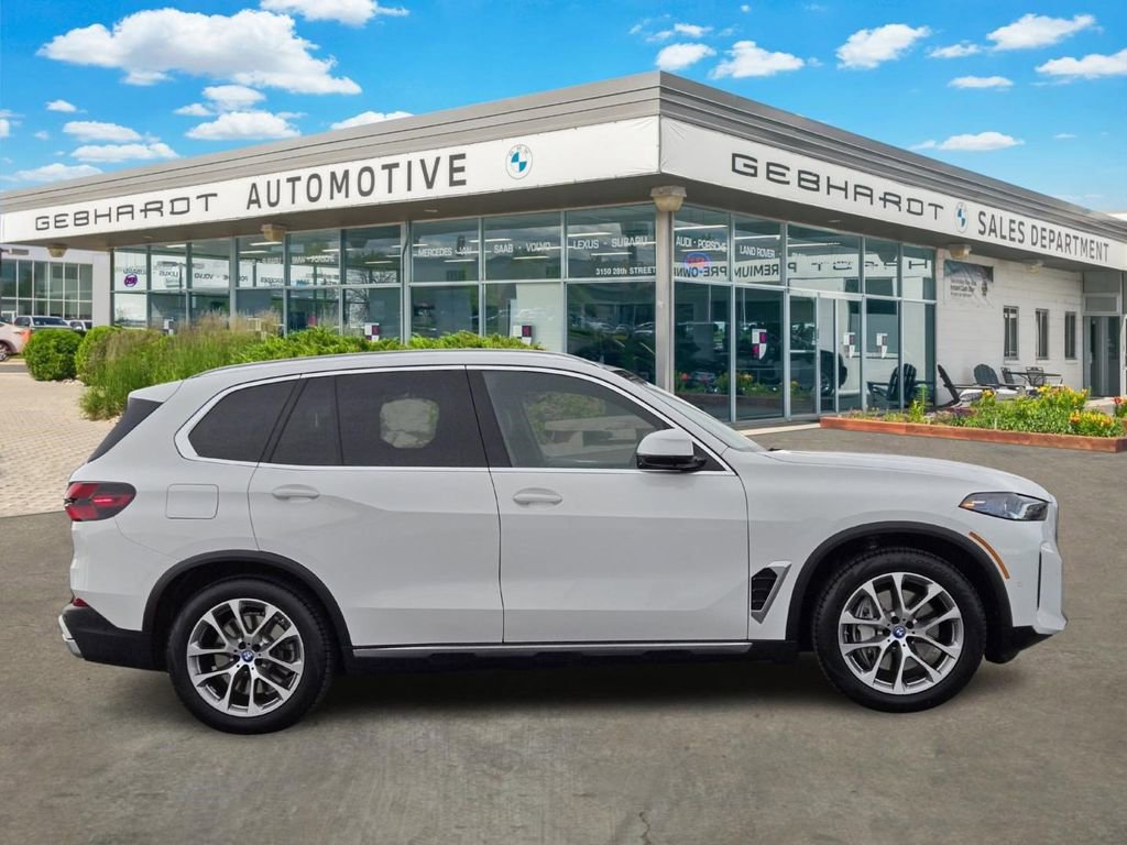 Certified 2025 BMW X5 xDrive50e w/ Parking Assistance Package image 4