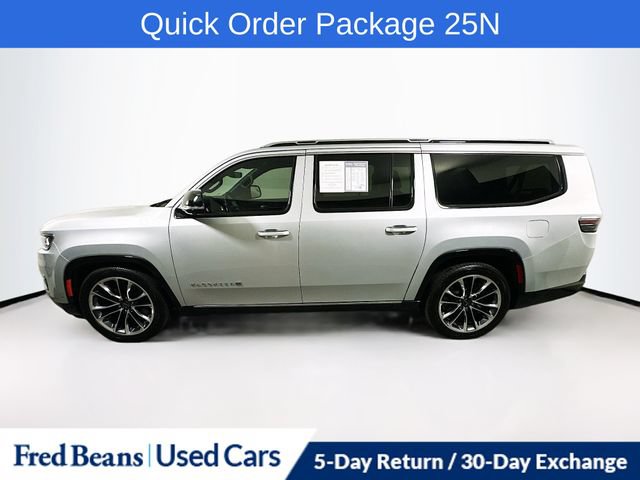 Used 2023 Jeep Wagoneer L Series III w/ Premium Group I AWD/4WD image 5