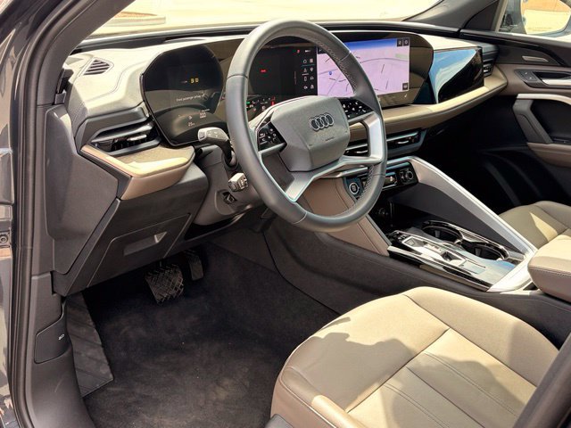 Used 2025 Audi Q5 Premium Plus AWD/4WD image 13