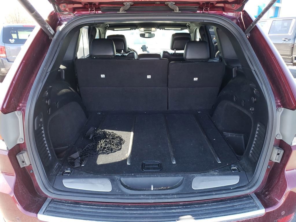 Used 2017 Jeep Grand Cherokee Limited w/ Trailer Tow Group IV image 25