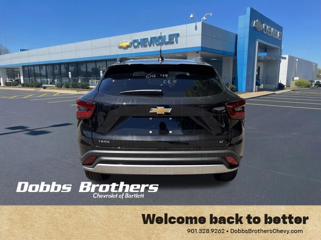 New 2026 Chevrolet Trax LT w/ Sunroof Package FWD image 6