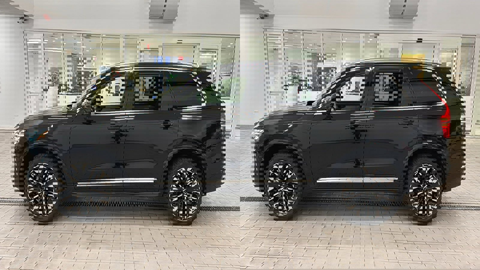 New 2026 Volvo XC90 B6 Plus w/ Protection Package Premier image 8