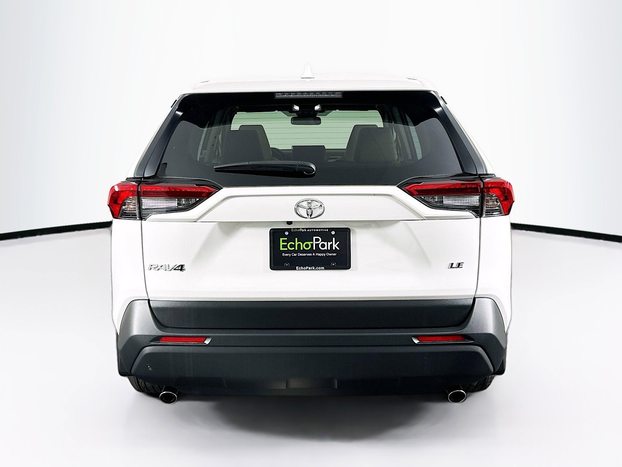 Used 2025 Toyota RAV4 LE image 7