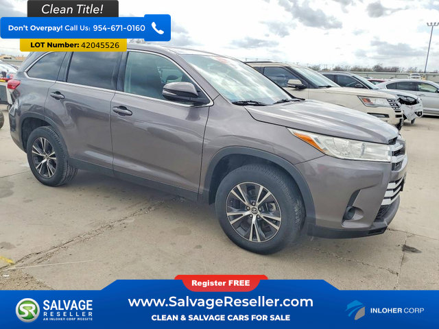Used 2019 Toyota Highlander LE FWD image 5